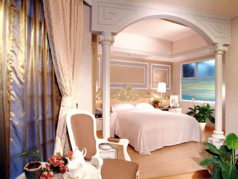 Katherine Plaza Hotel Kaohsiung Exterior foto